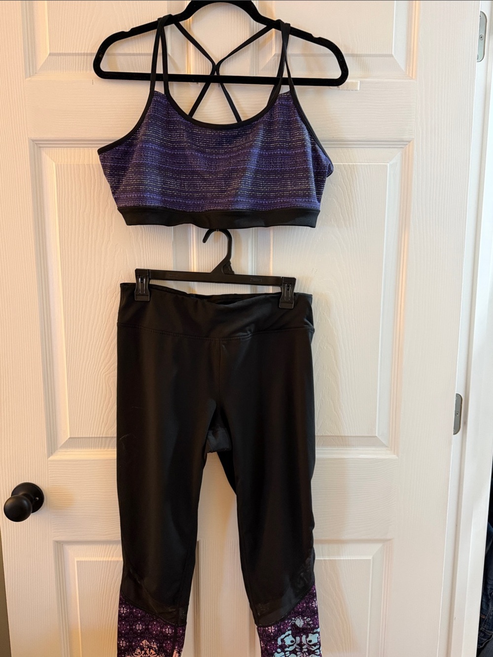 GAIAM Black Leggings (L) with Purple Patterned Cuffs and matching sports bra (XL